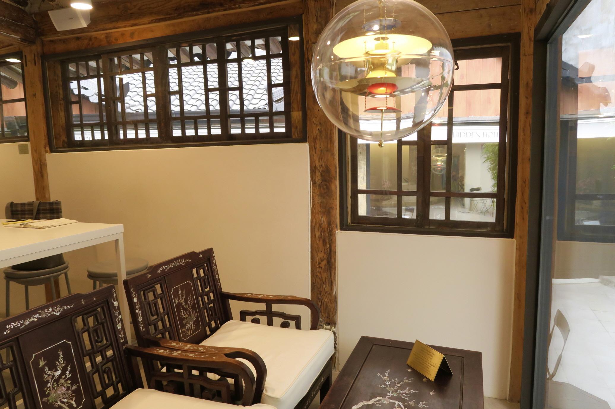 Drinks and desserts at J.Hidden House